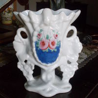 Un esempio di ceramica "Vecchia Parigi"
